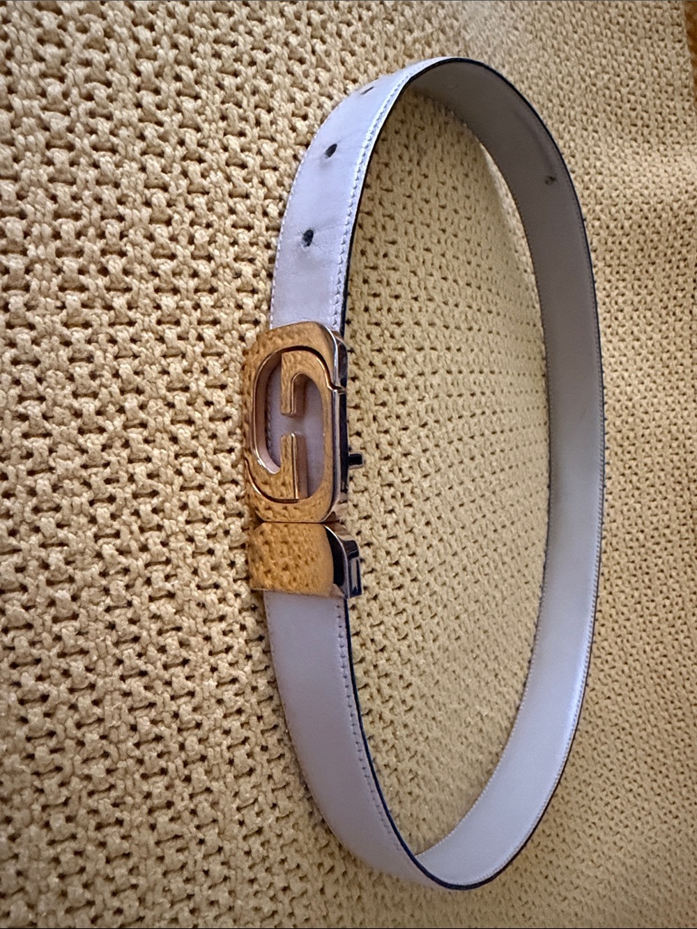 Cream Leather Vintage Gucci Gold Buckle, buckle to tip 29” gently worn
